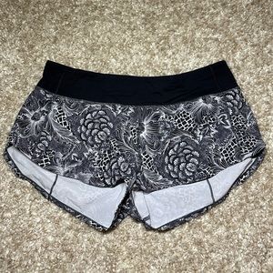 Lululemon speed up short